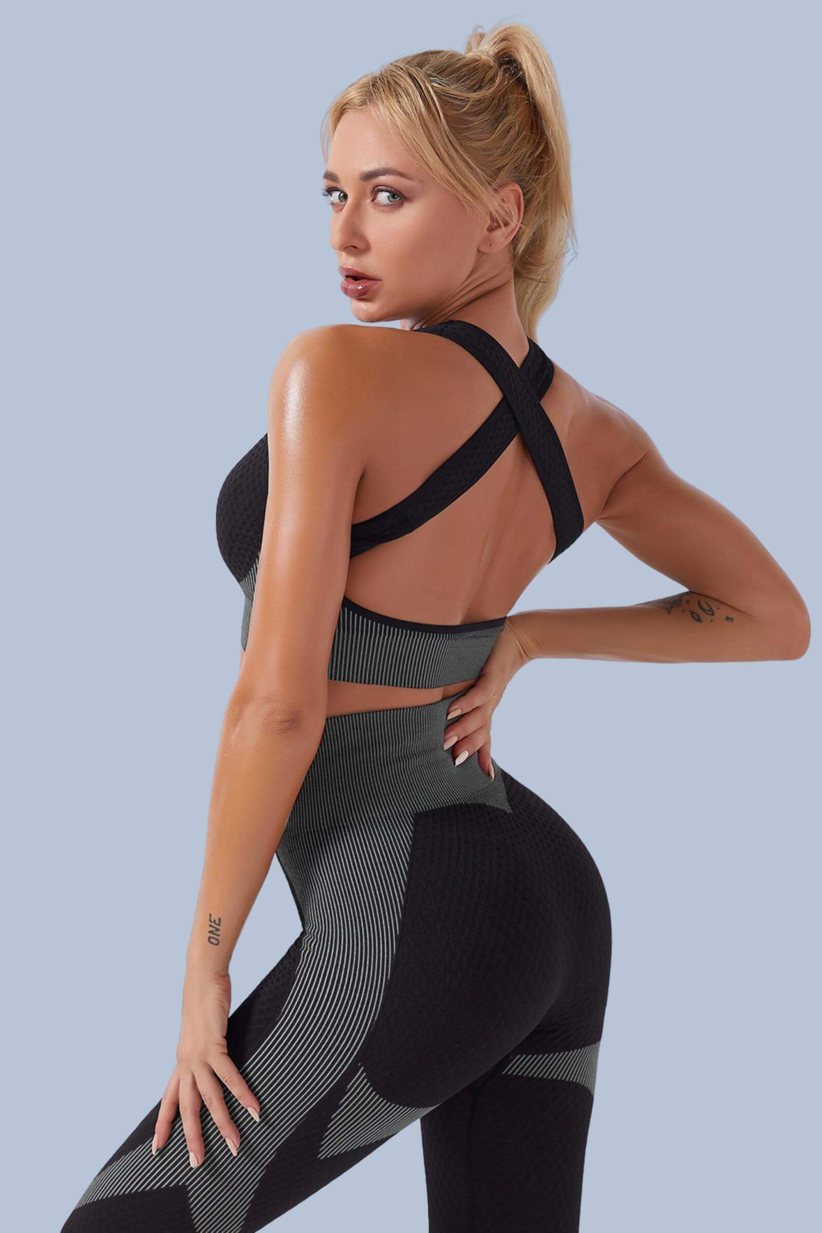 Women's Workout Outfit 3 Pieces Tracksuit-Seamless Hip Lift Yoga Leggings  and Stretch Sports Bra Gym Clothes Set